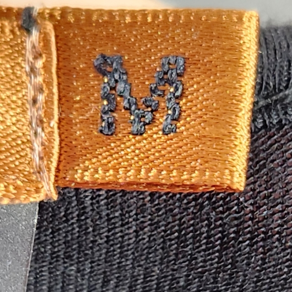 Belldini Black Long Sleeves w/ Gold Grommet Accents Top Size Medium - Picture 7 of 9